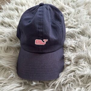 Navy vineyard vines cap